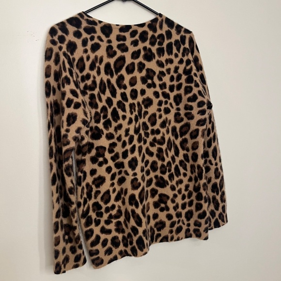 Charter Club 100% Cashmere Cheetah Print Sweater size L - Picture 6 of 7